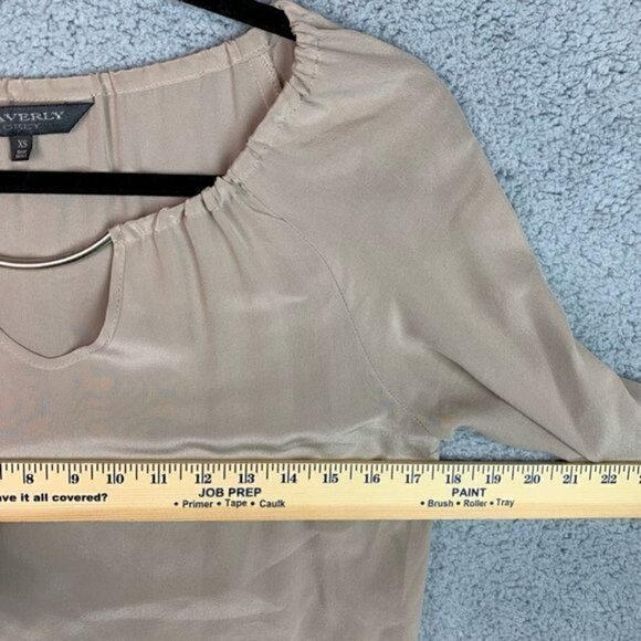 Waverly Grey Womens Blouse Beige Bishop Sleeve Keyhole Neck Ruched 100% Silk XS - Picture 6 of 9